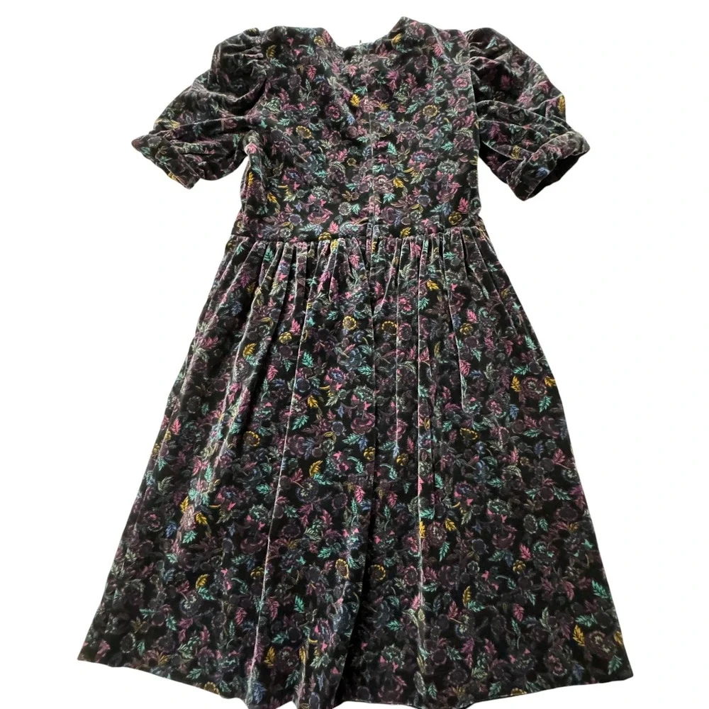 Vintage Floral Velvet Dress Girls 8/10 Black Basque Waist Cottagecore Romantic